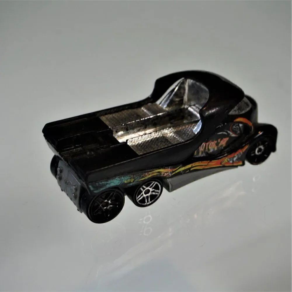 Vintage Hotwheels 2000 Mattel Cabin Fever TM Toy Truck Car